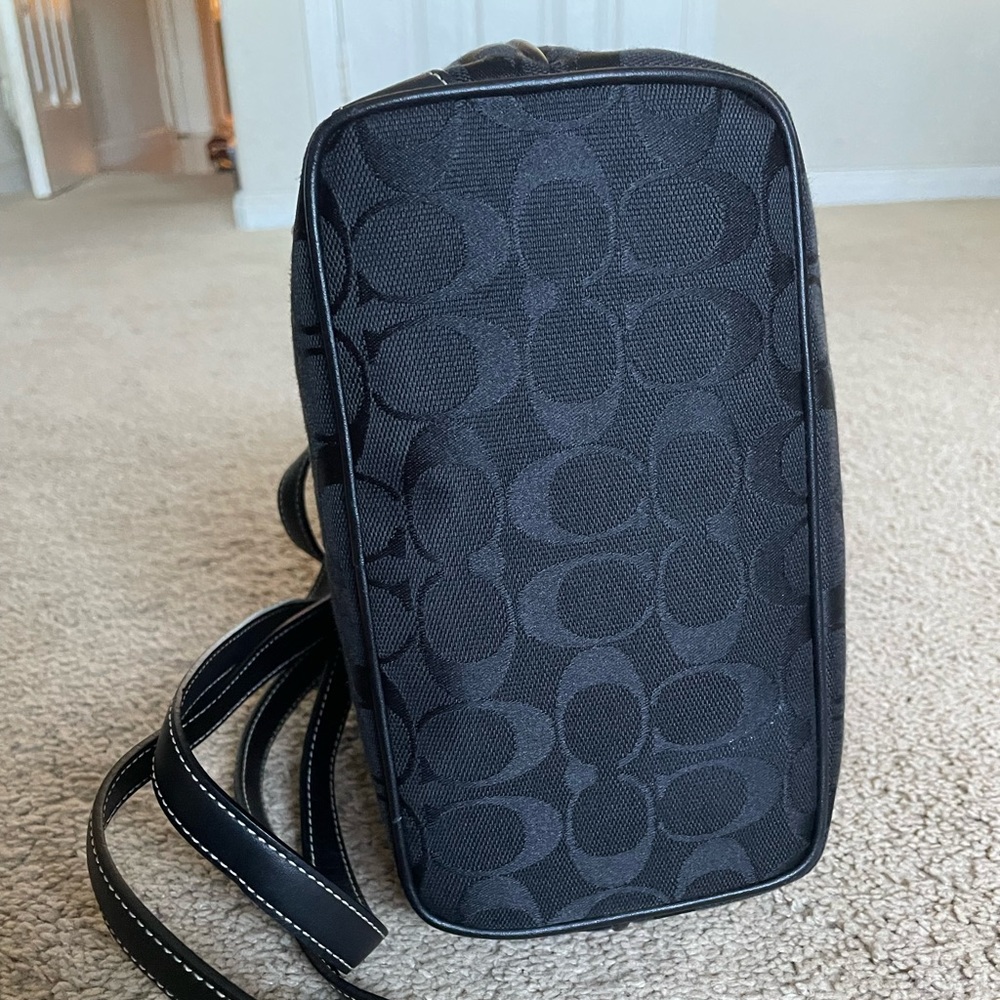 Coach vintage CC signature monogram small backpack excellent condition travel - Picture 10 of 11